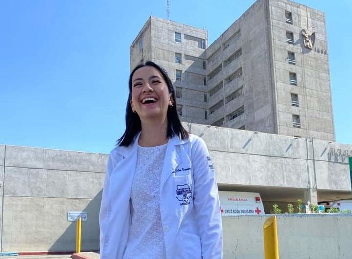 Piden apoyo para Vivi Piña, joven médica con cáncer