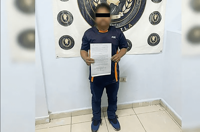 Detienen a profesor de Saltillo por abusar de 15 niñas en una primaria