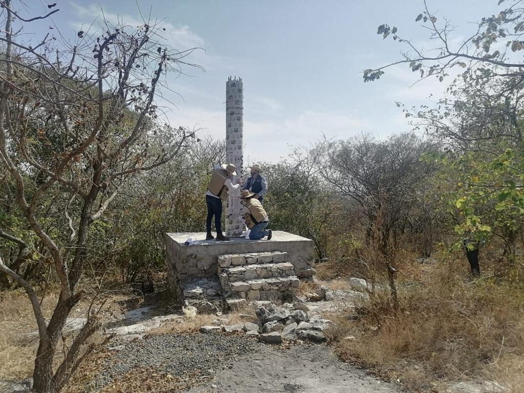 Clausuran construcción por daño al “Cerro de la Tortuga” en Zacatepec
