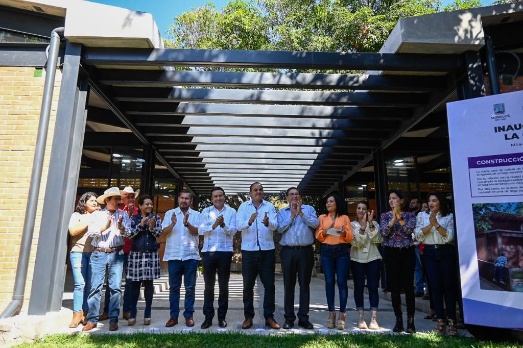 Inaugura Cuauhtémoc Blanco cuatro obras de modernización en Miacatlán