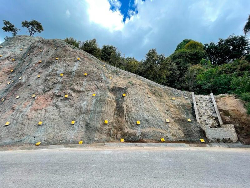 Concluye construcción de camino seguro en la carretera de Tetela del Volcán-Hueyapan