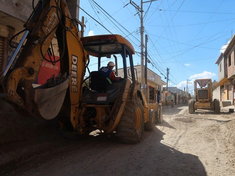 Gobierno de Morelos continúa trabajando en la pavimentación de la avenida Camino Antiguo a Tepoztlán