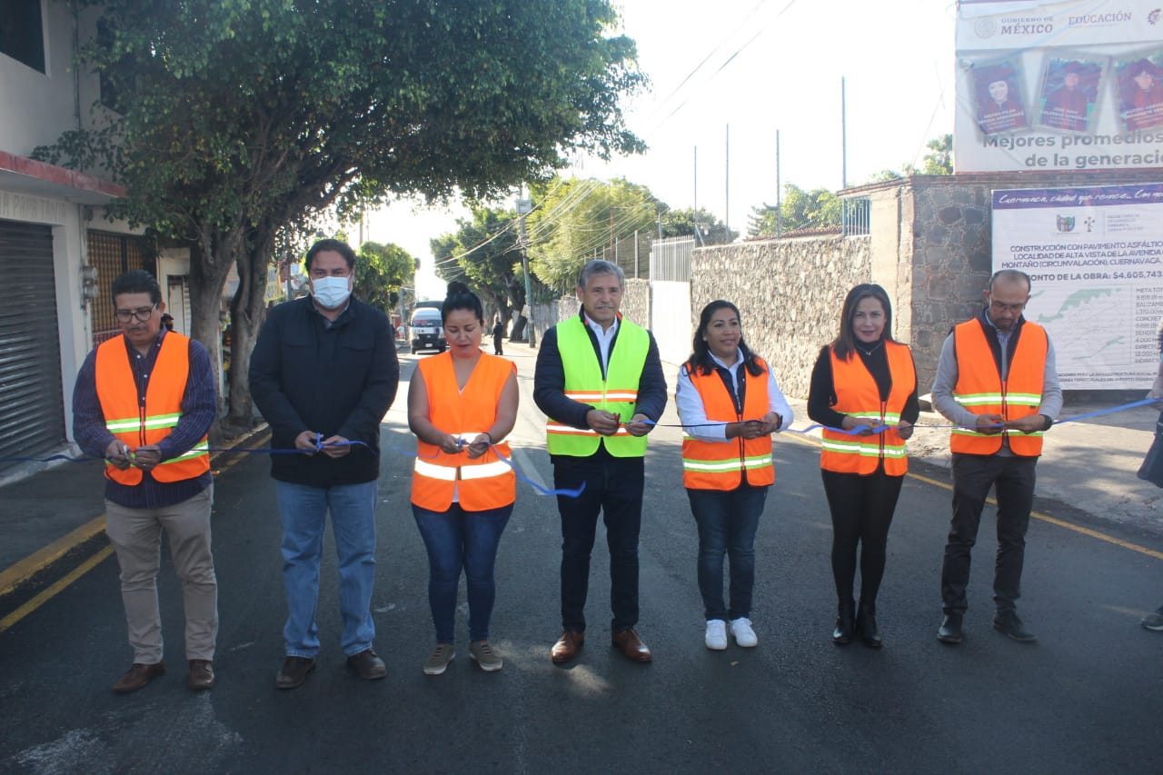 Ayuntamiento de Cuernavaca pavimenta calle de la colonia Altavista