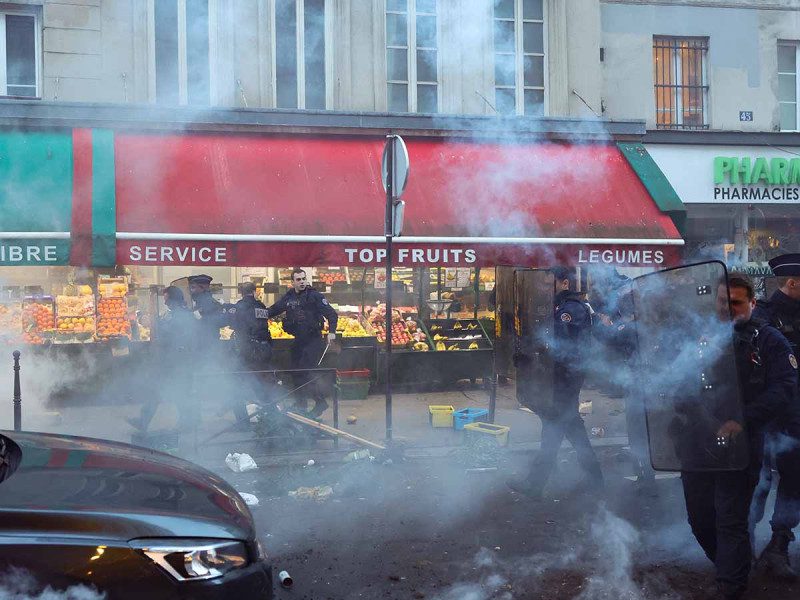 Disparos en el centro de París dejan tres muertos
