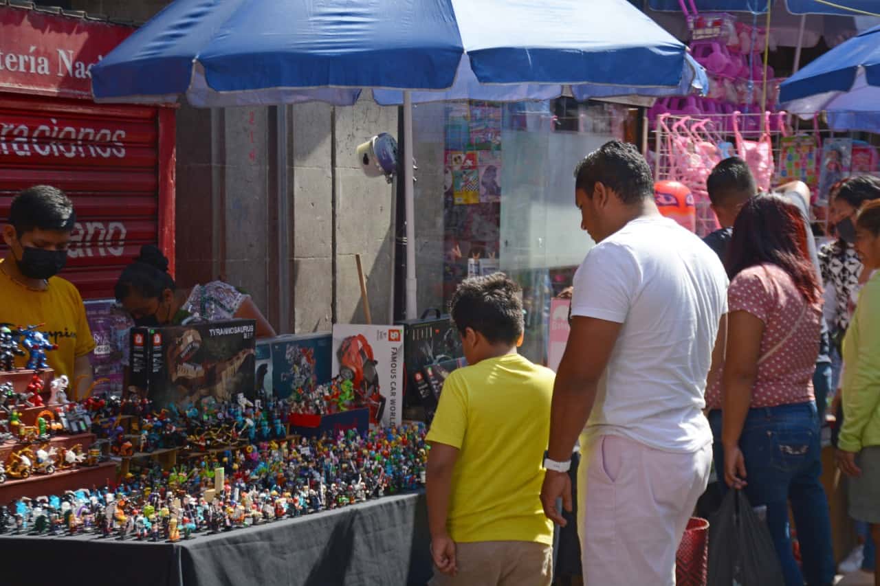 Se intensifican las jornadas de limpieza en el zócalo de Cuernavaca