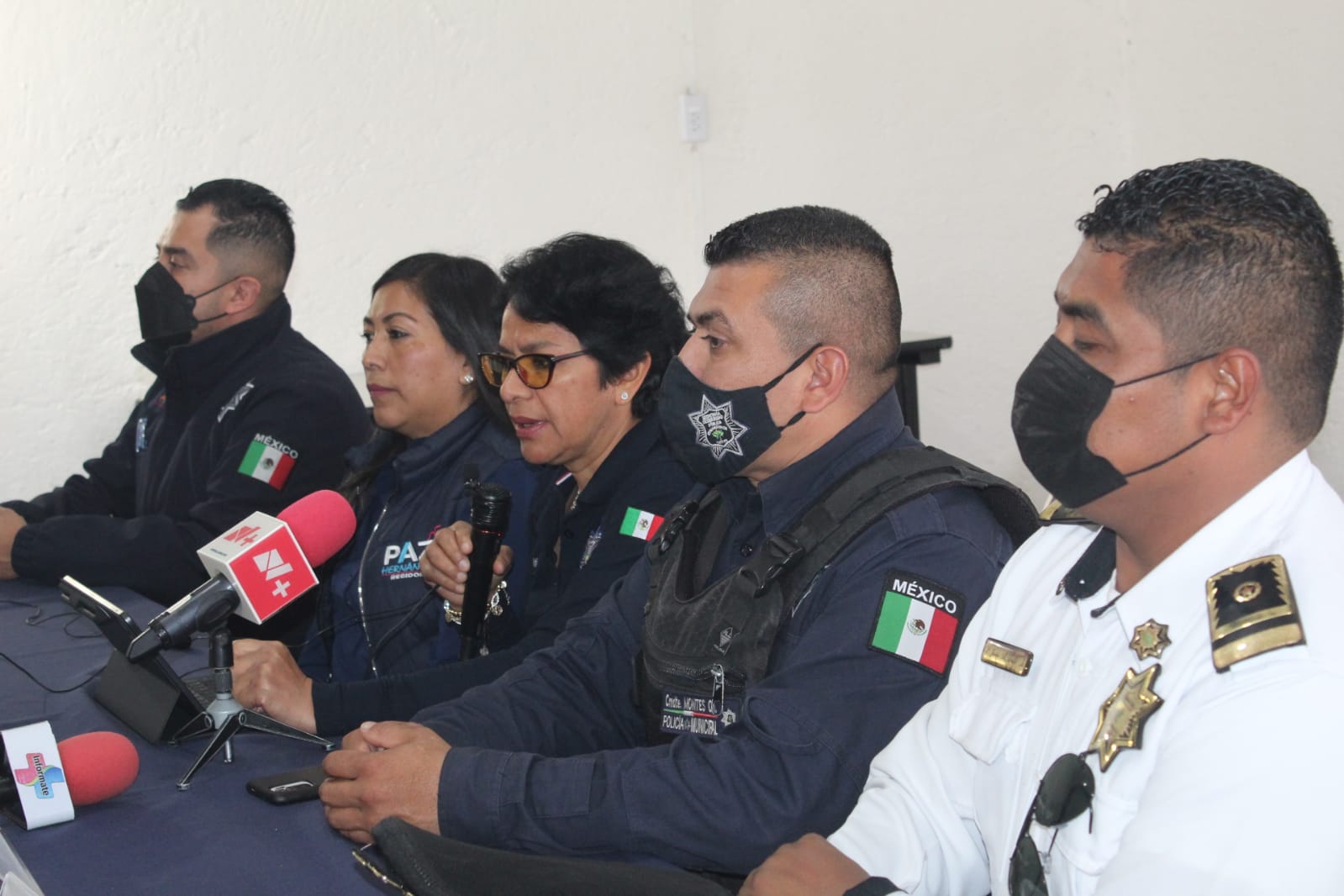 Detienen a mujer que se resistió a ser infraccionada en Cuernavaca