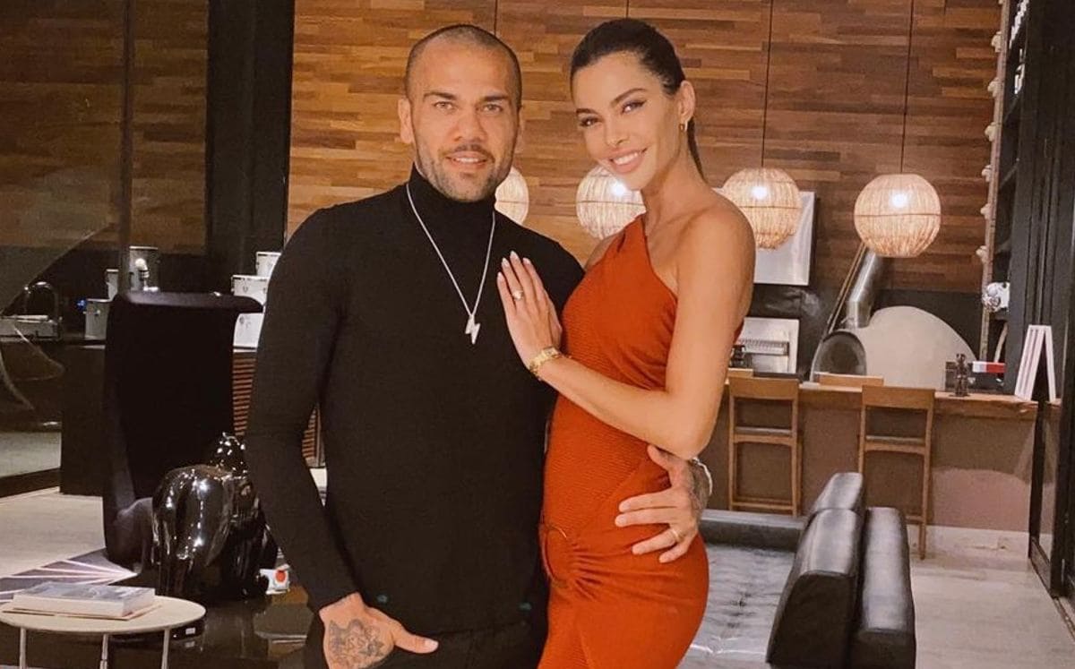 Esposa de Dani Alves le pide el divorcio tras ser detenido por supuesto abuso s3xu4l