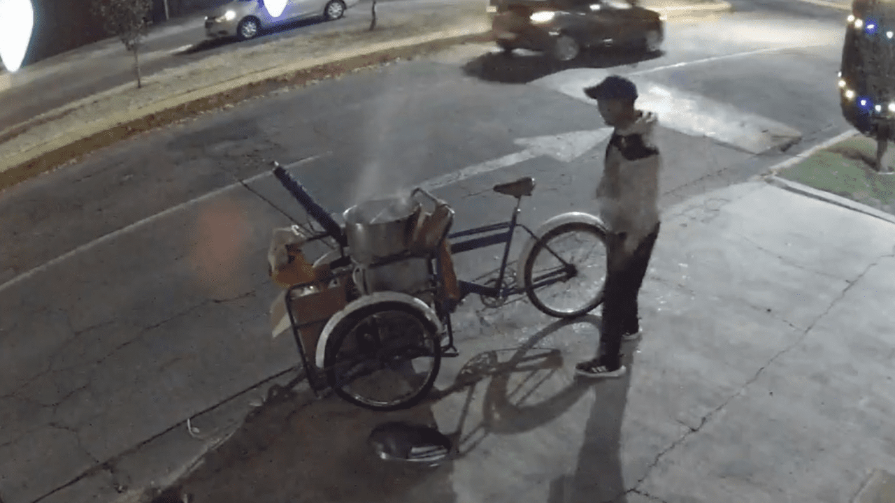 Otro tamalero es atropellado y conductora se da a la fuga