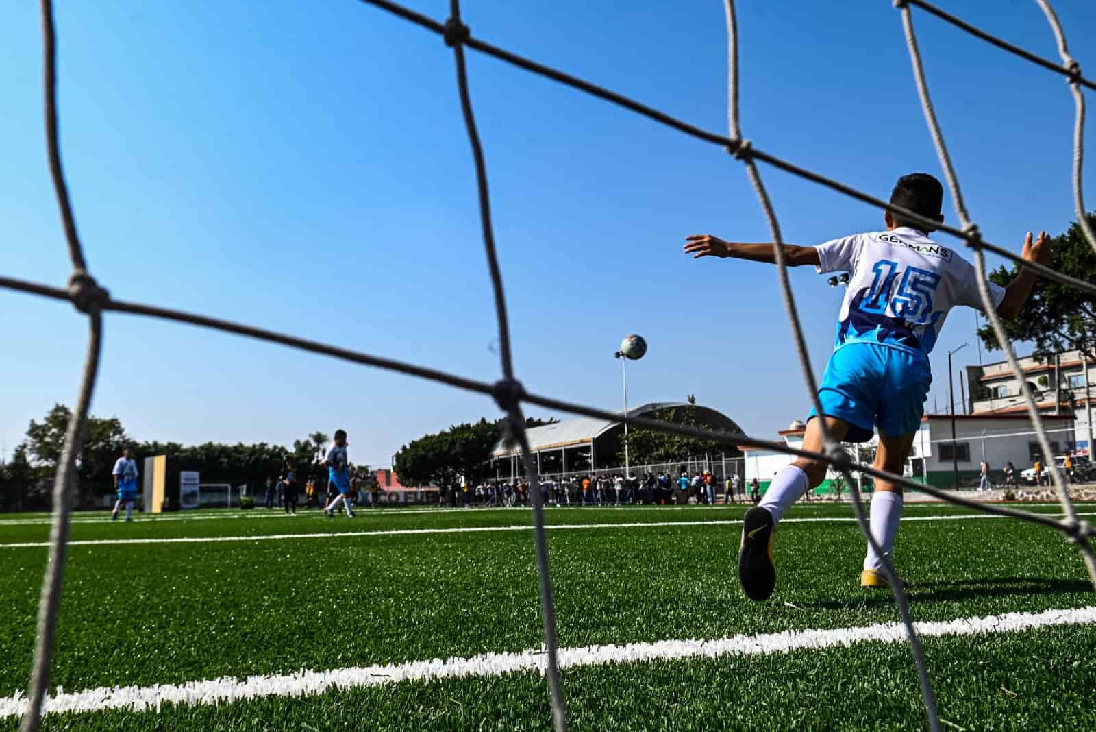 Inaugura Cuauhtémoc Blanco espacios deportivos en Jiutepec y Cuernavaca