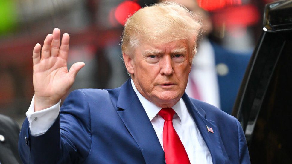 Donald Trump comentó el show de medio tiempo de Rihanna fue un fracaso