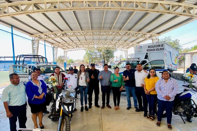 entregan unidades vehiculares