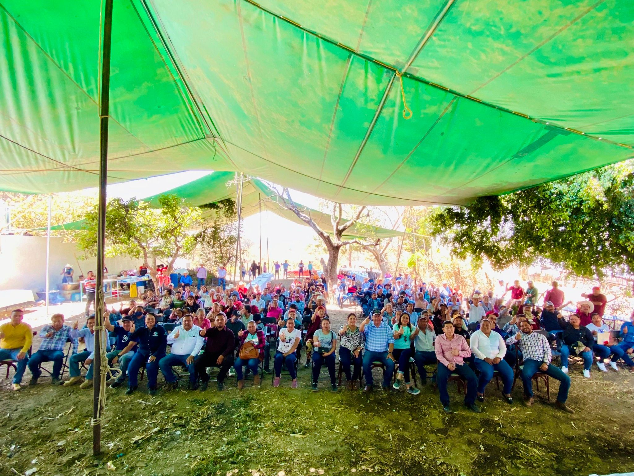 entrega apoyo a productores de la zona alta