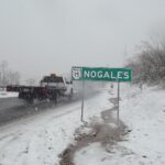 Caída de nieve en carreteras de Sonora