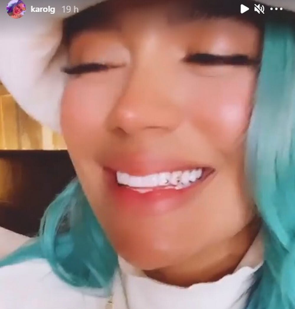 Karol g sonrisa 