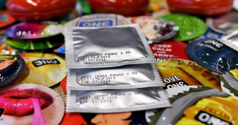 Estos son los condones falsificados que alertas Cofepris