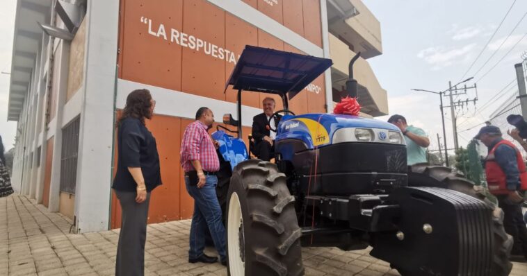 UAEM tractor