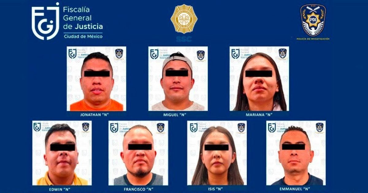 Policías detenidos