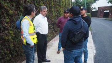 Alcalde de Cuernavaca supervisa avances de pavimentación en Rancho Cortés