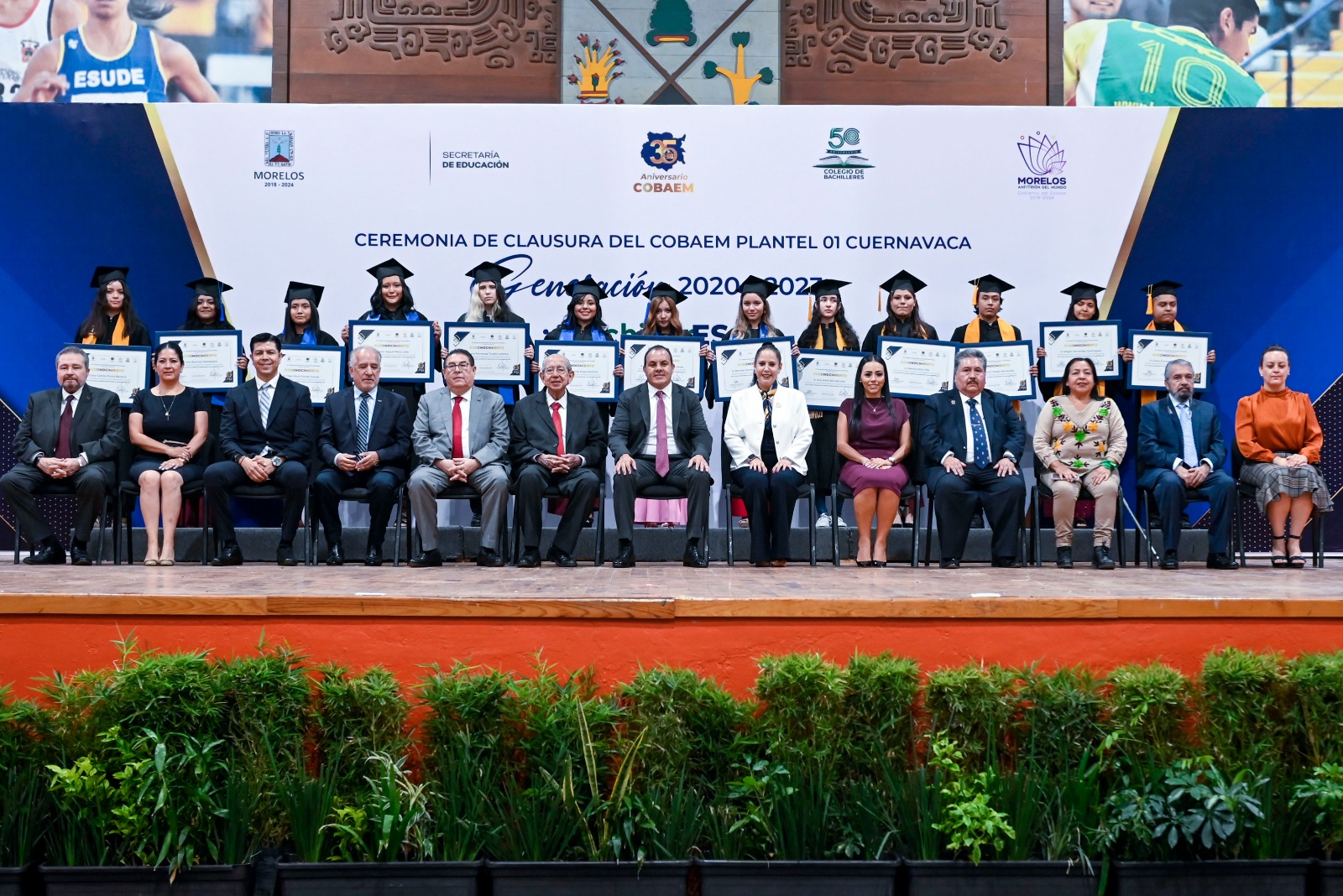 Gobernador de Morelos encabeza ceremonia de graduación de Bachilleres Plantel 01