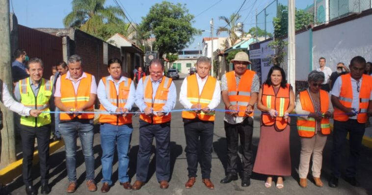 Entrega Ayuntamiento de Cuernavaca obra de pavimentación en colonia Lázaro Cárdenas