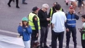 Alfonso Cuarón asiste a concierto de Taylor Swift