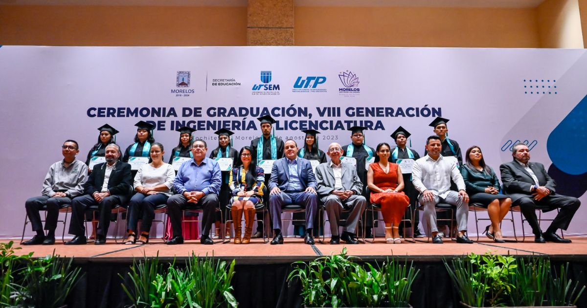 Asiste Gobernador de Morelos a la graduación de egresados de UTSEM