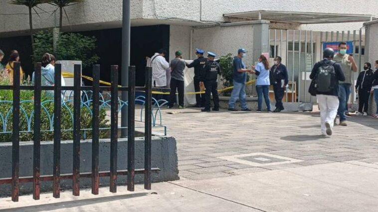 Fallece mujer afuera del hospital de Xoco en CDMX