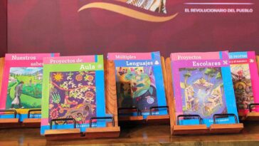Suspenden la distribución de libros de texto en Coahuila