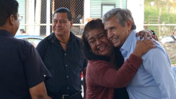 José Luis Urióstegui en la colonia El Universo