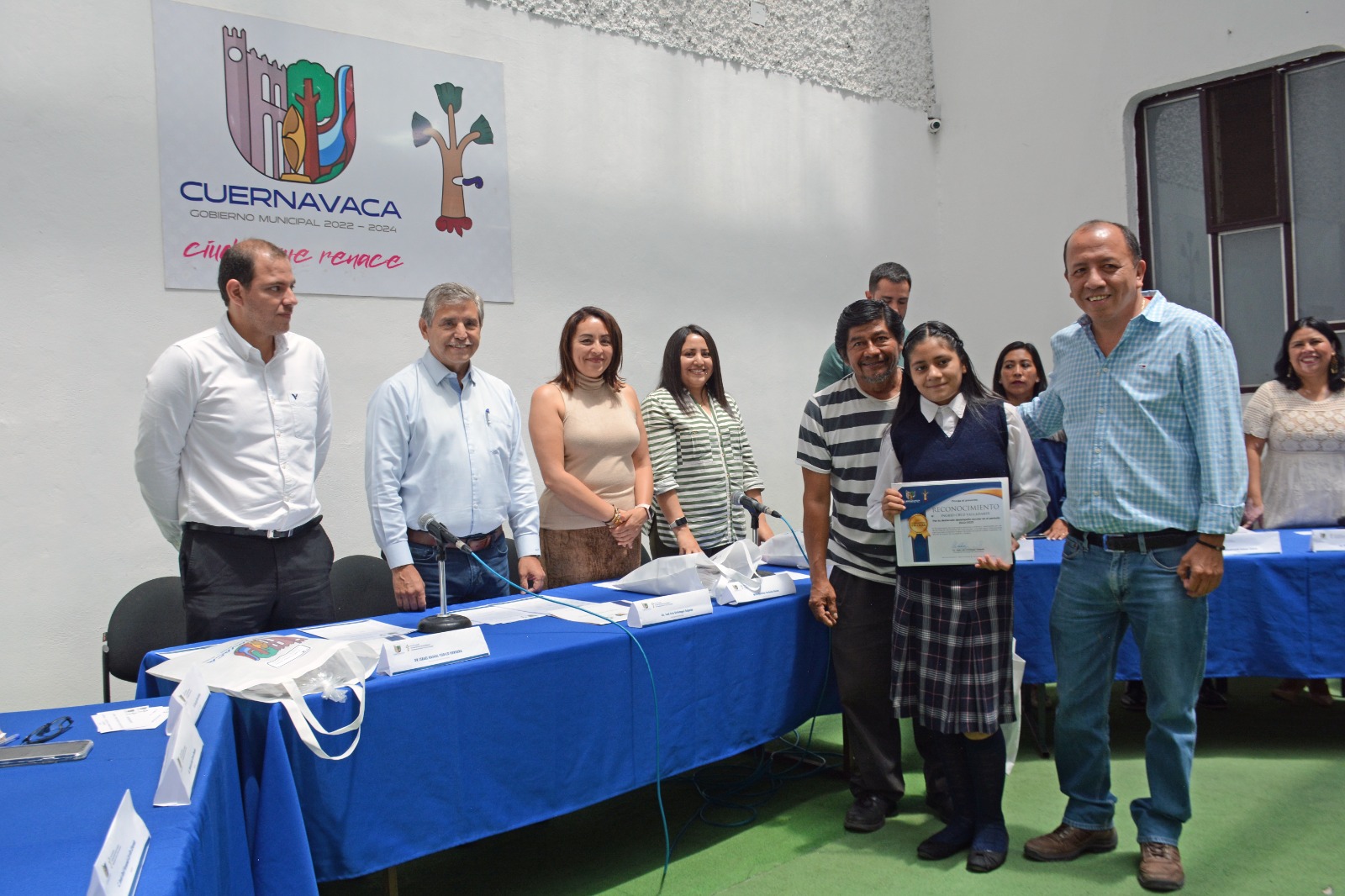 utiles escolares cuerna 3