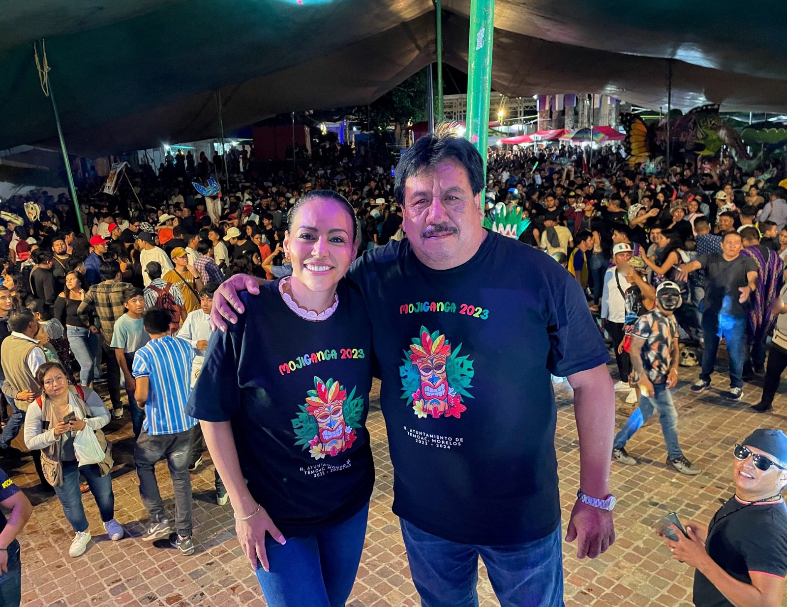 Asiste Sandra Anaya a tradicional fiesta de mojigangas en Temoac