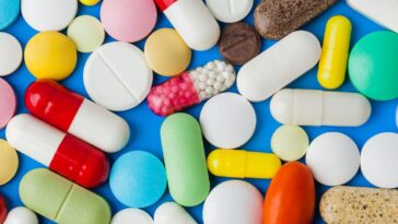 Cofepris alerta sobre ocho empresas por vender medicamentos irregulares