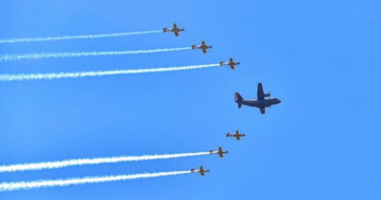 Desfile aéreo