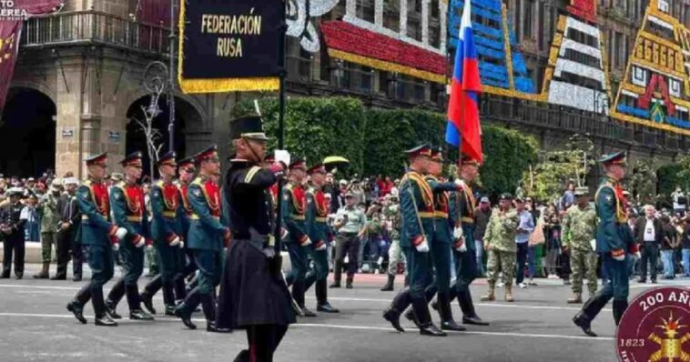 Embajadora de Ucrania critica a AMLO por incluir a Rusia en el desfile