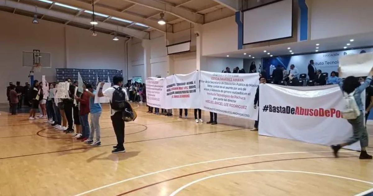 Estudiantes protestan en Tecnológico de Pachuca