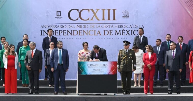 Gobernador de Cuernavaca encabeza Ceremonia Cívica del Tradicional Desfile-Militar