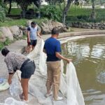 Inician trabajos de limpieza de los cuerpos de agua en el Parque Alameda Solidaridad