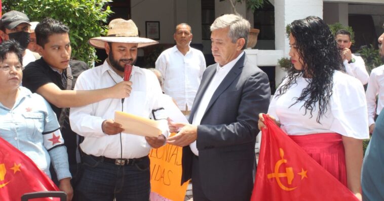 José Luis Urióstegui mantiene compromiso de atención a peticiones ciudadanas