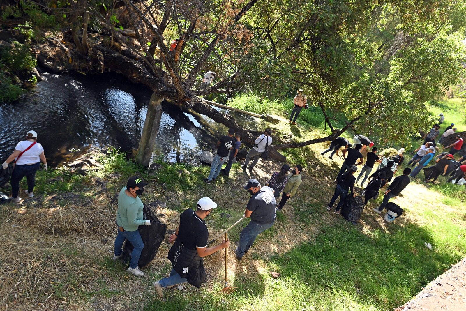 Analiza Gobierno de Cuernavaca restauración y cuidado de barrancas
