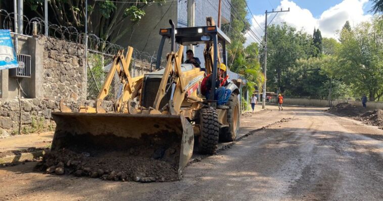 Atienden afectaciones en la Avenida Universidad ante las lluvias