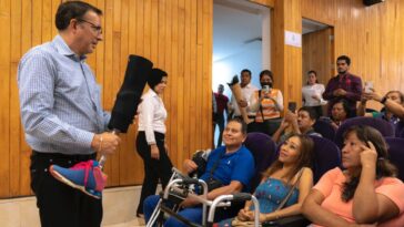 Hacen entrega de 10 prótesis de miembro pélvico