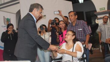 Hacen entrega de lentes graduados de manera gratuita