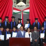 Entrega Congreso reconocimientos a graduados en pedagogía