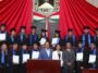 Entrega Congreso reconocimientos a graduados en pedagogía