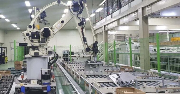 ROBOT MATA A HOMBE EN COREA