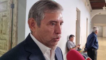 El alcalde de Cuernavaca José Luis Urióstegui Salgado, informó que la Comisión Federal de Electricidad (CFE) devolverá al municipio 14 millones de pesos por la luminarias que no estaban en uso.
