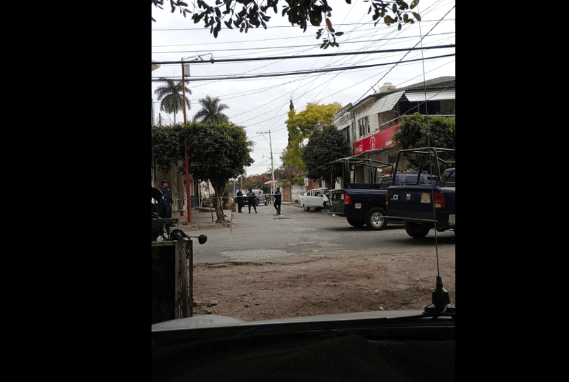 Atacan a balazos a automovilista en CUAUTLA