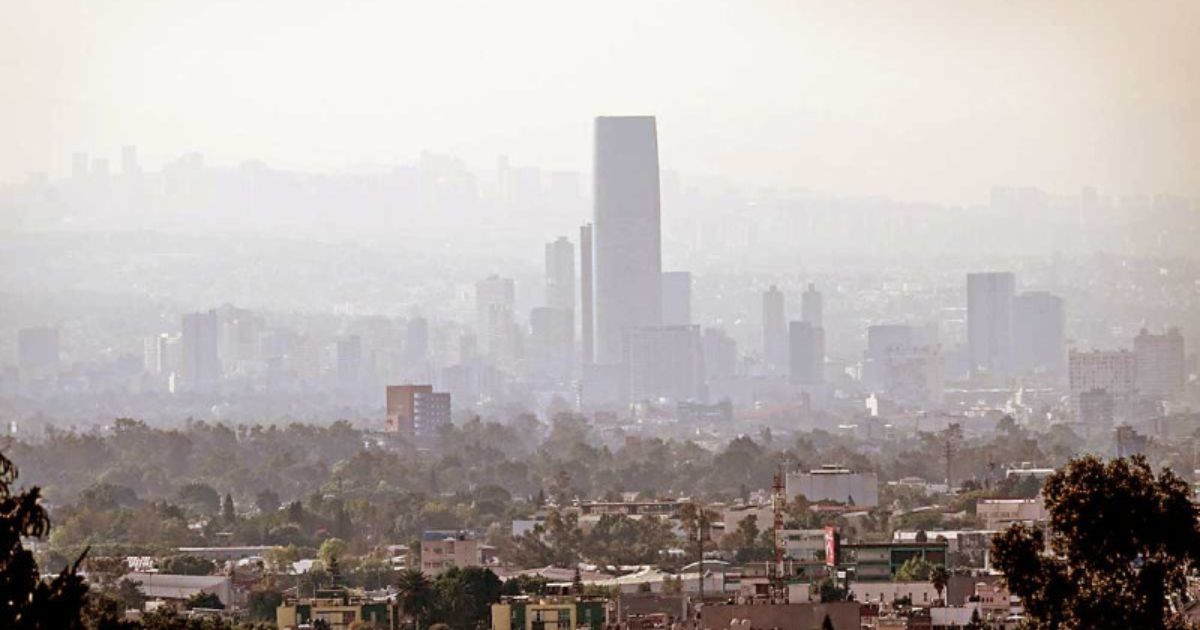 Recomiendan quedarse en casa ante mala calidad de aire en CDMX