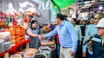 Gobierno invierte más de 215 millones de pesos para mejorar los Mercados Públicos