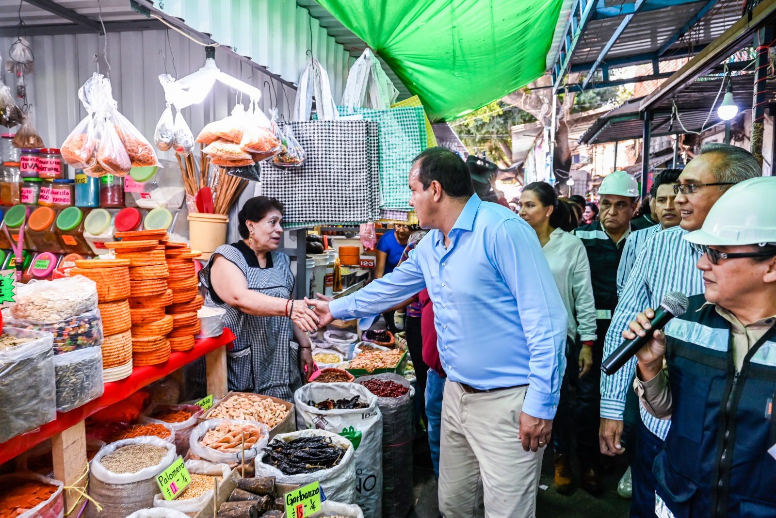 Supervisa Cuauhtémoc Blanco rehabilitación del mercado ALM de Cuernavaca